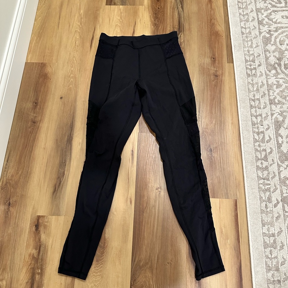 Lululemon Black Athletic Leggings Size 8